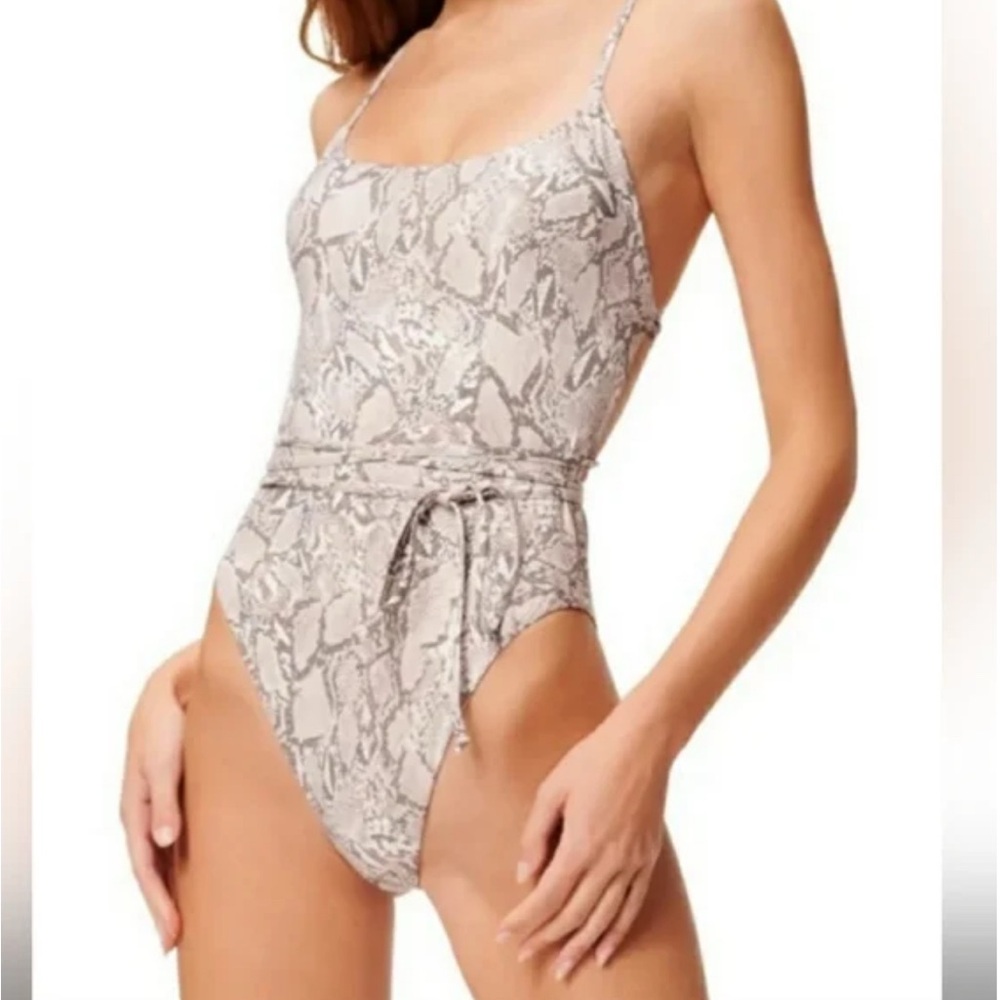 Good American Barely There one piece swim suit size XL/4